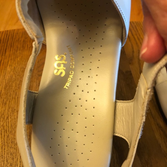 SAS Suntimer Heel Strap sandal/ like new - Picture 10 of 12